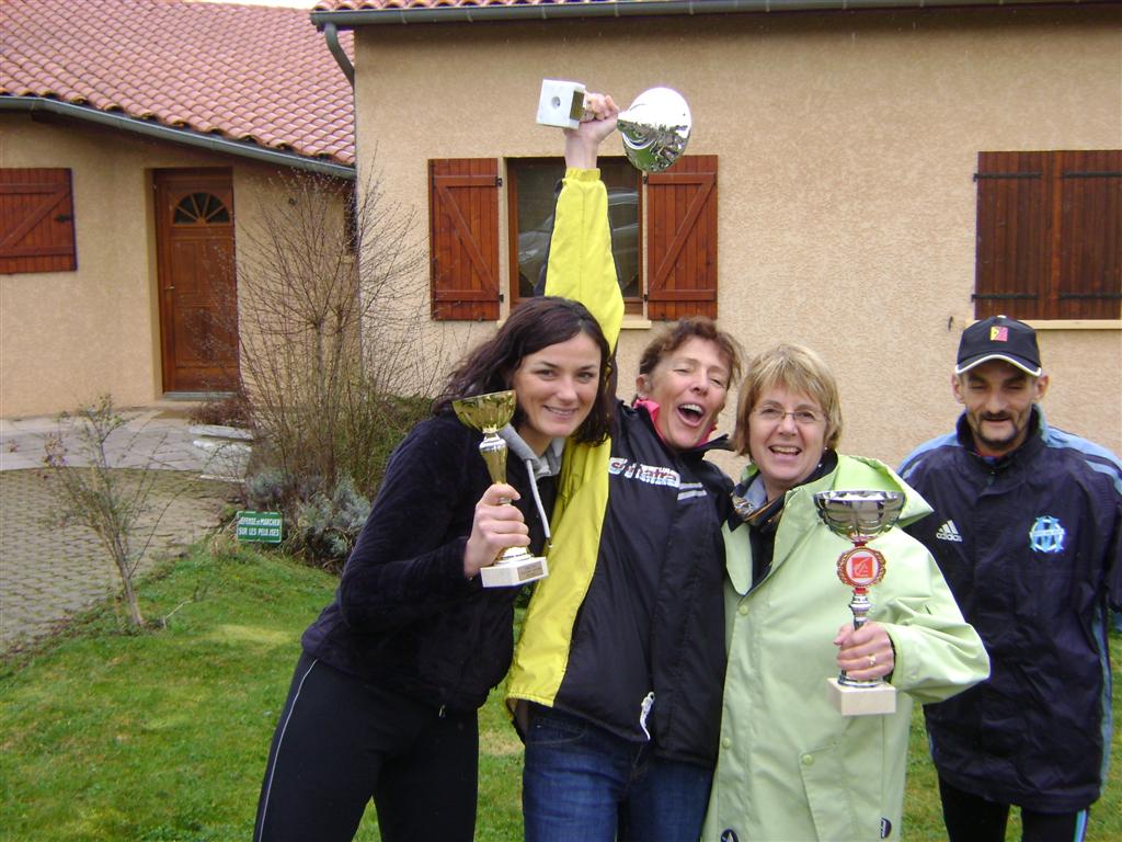 3 podiums pour les filles à la Caladoise !