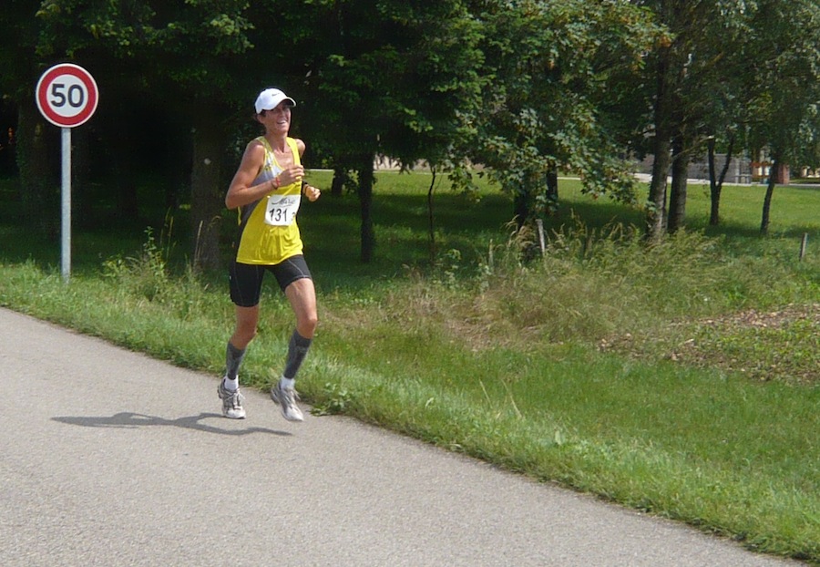 Suzanne 3ème V1F aux 10km de Cluses