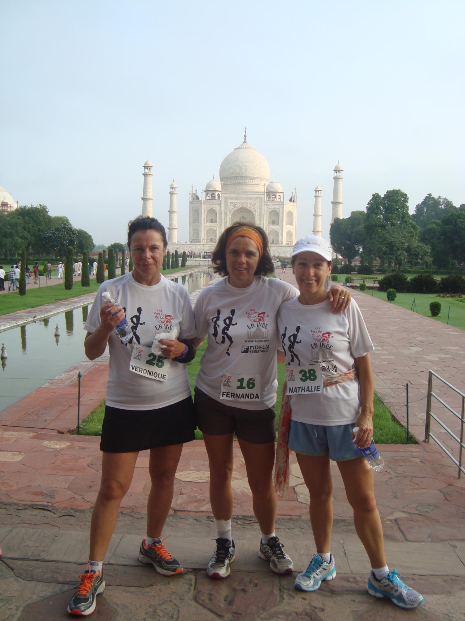 Les 15 kils du Taj Mahal de nos 3 ami-indiennes