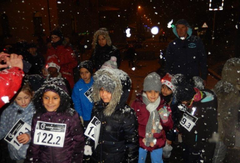 Un cross de Noël sous la neige